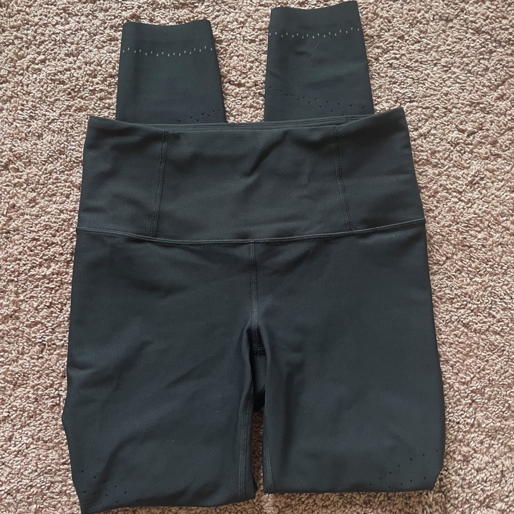 full length black lulu lemon leggings